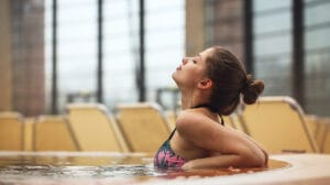 Cuál es la temperatura adecuada para una piscina climatizada